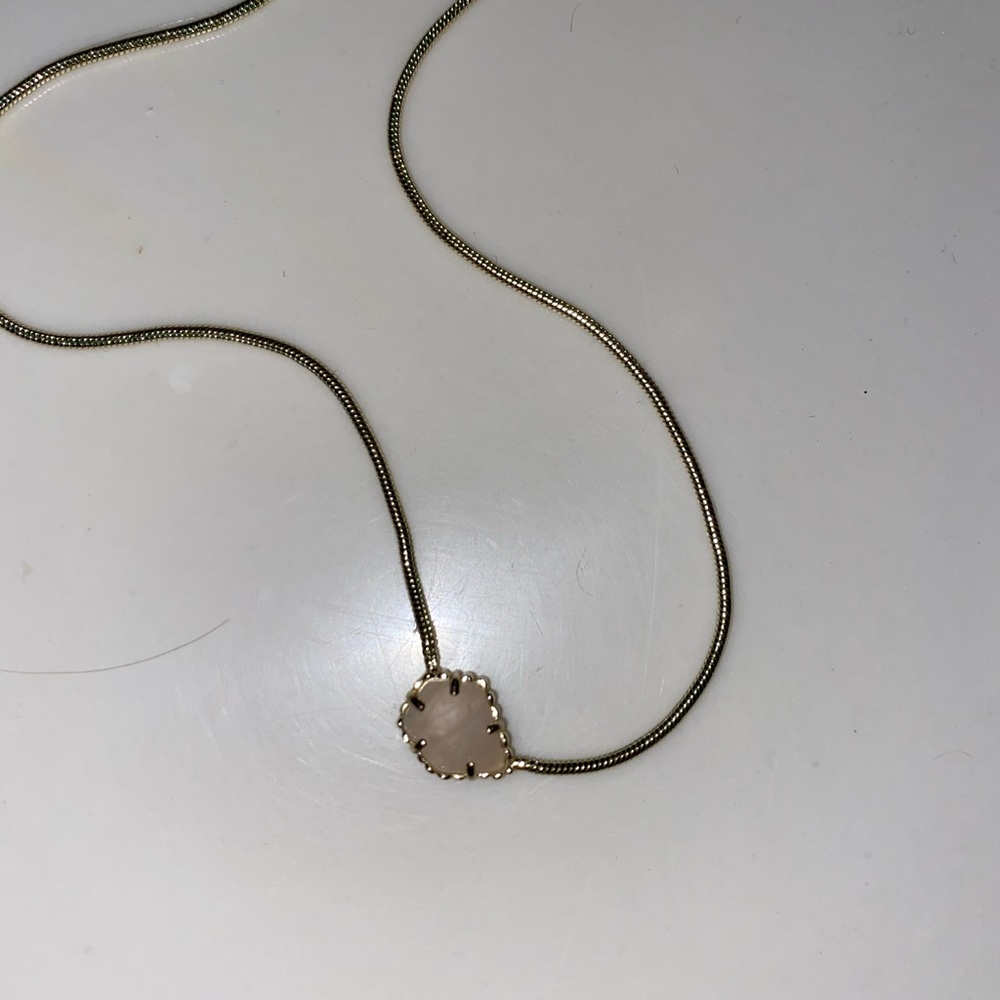 light pink/iridescent kendra scott necklace